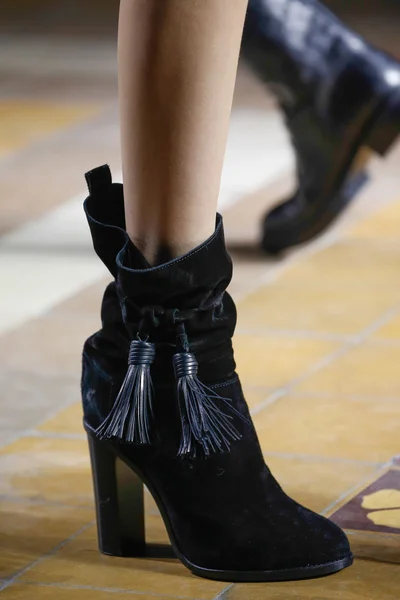 Look 93